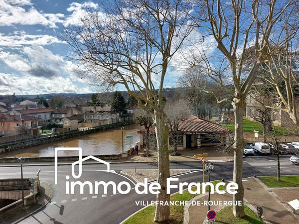 Appartement T3 de 107 m2 en deuxième étage sur le tour de ville