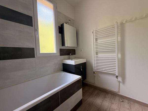 Appartement à vendre 146 500 € Mantes-la-Ville 3 p 64 m² DPE D