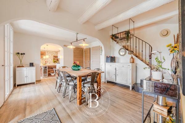 Aix-en-Provence, Appartement villa 4 Chambres -  183 m² à vendre