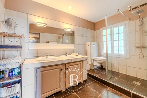 Aix-en-Provence, Appartement villa 4 Chambres -  183 m² à vendre