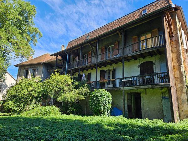 Maison 15 pièces 616m² à vendre à Le Pont-de-Beauvoisin 73330