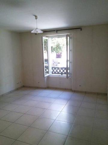Appartement 2 pièces                                        - 38000 Grenoble Réf : 5341