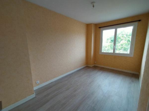 Maison à louer    4 pièces •  Aire-sur-l'Adour