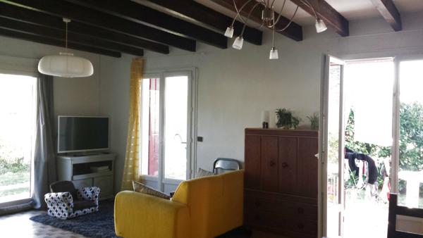 Maison
                                                                                                                                                                                                                                                                                                                        4 pièce(s)                                                                                                                                                                                                          3 chambre(s)                                                                                                                                                                                                          87  m²