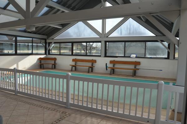 Ensemble immobilier composé de deux maisons et d'un hangar CUISIA (39)