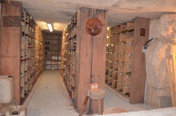 Ensemble immobilier composé de deux maisons et d'un hangar CUISIA (39)