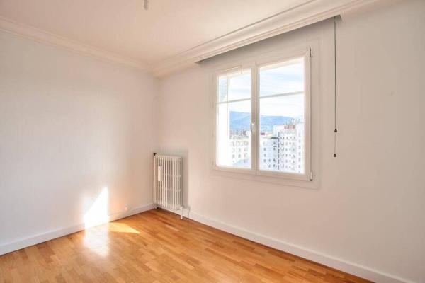 Appartement 4 pièces                                        - 38000 Grenoble Réf : 5351