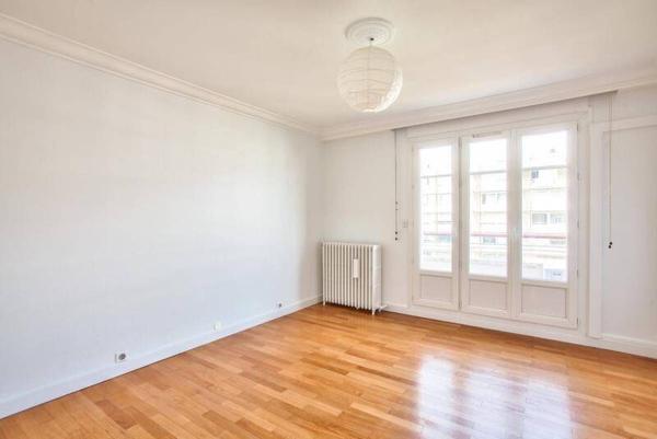 Appartement 4 pièces                                        - 38000 Grenoble Réf : 5351