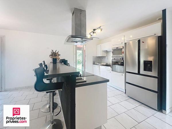 RIANS  Villa  T4/5 sur 1500 m² au calme à pied du village