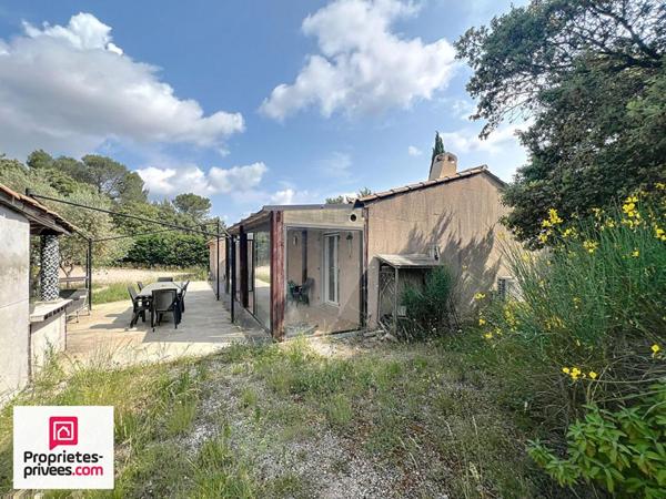 RIANS  Villa  T4/5 sur 1500 m² au calme à pied du village