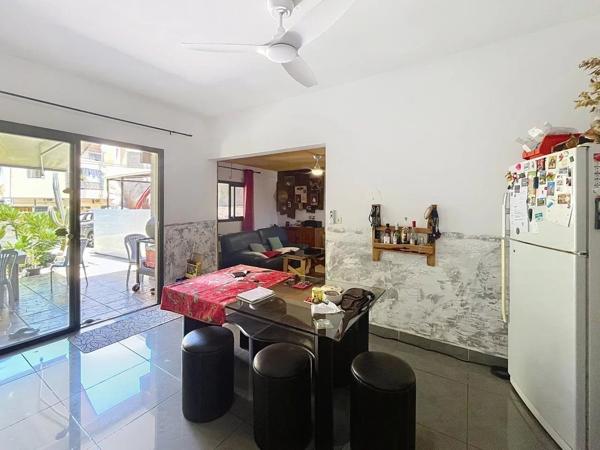 Charmante maison au coeur de la Station balnéaire de Saint-Gilles Roches Noires