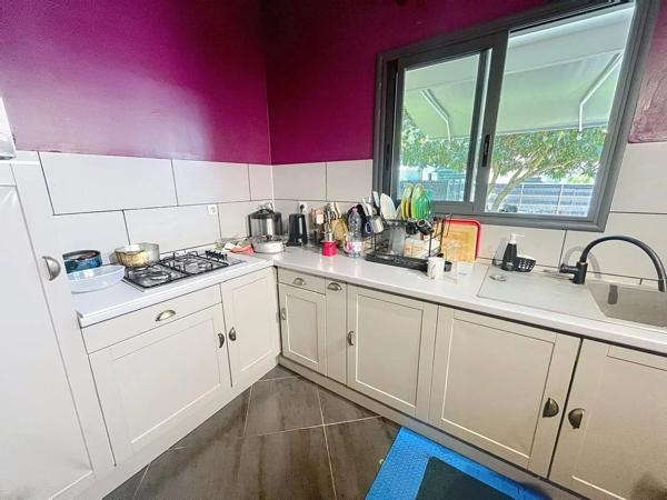 Charmante maison au coeur de la Station balnéaire de Saint-Gilles Roches Noires