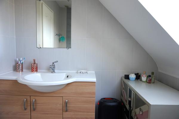 Maison 145 m², 4 chambres, terrain de 1998m²