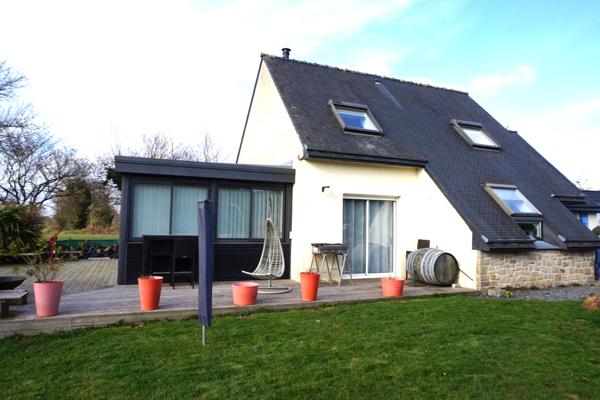 Maison 145 m², 4 chambres, terrain de 1998m²