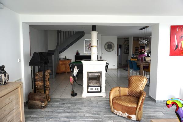 Maison 145 m², 4 chambres, terrain de 1998m²