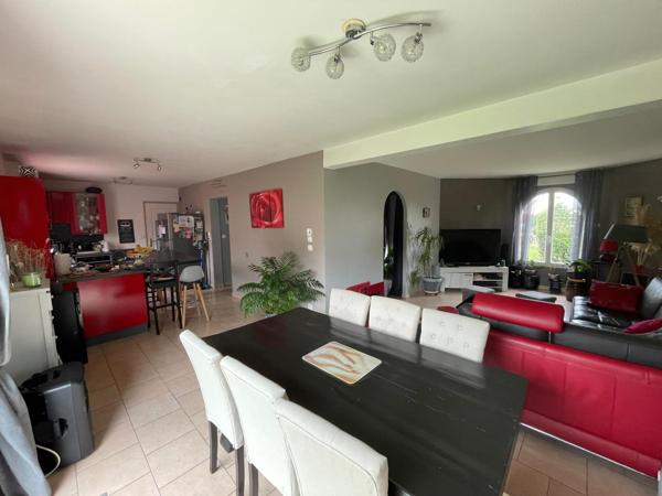 Maison à MONTLOUIS-SUR-LOIRE, 37270 - 6 pièces 150m²