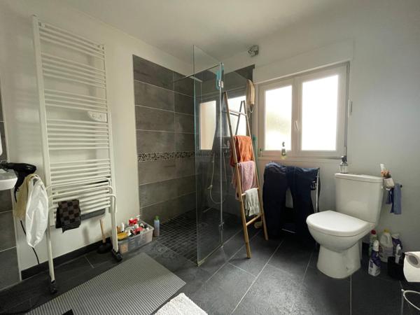 Maison à MONTLOUIS-SUR-LOIRE, 37270 - 6 pièces 150m²