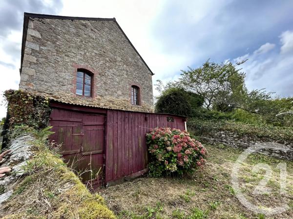 Maison à vendre  7 pièces - 220 m 2   LAMBALLE  - 22