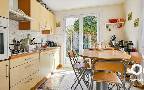 Maison à vendre    7 pièces • 178 m2 Pont-Sainte-Maxence