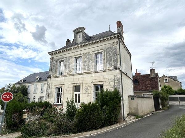 MAISON DE CARACTERE DE 130m² 3 CHAMBRES SUR 3 NIVEAUX EN PLEIN-CENTRE VILLENTROIS (INDRE 36)