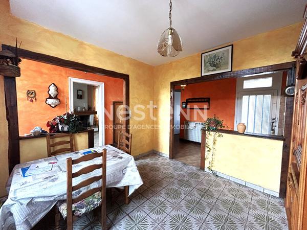 MAISON DE CARACTERE DE 130m² 3 CHAMBRES SUR 3 NIVEAUX EN PLEIN-CENTRE VILLENTROIS (INDRE 36)