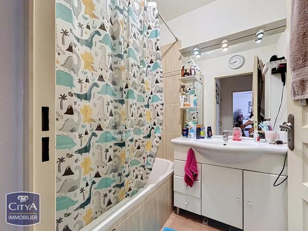 Appartement à vendre 2 pièces 47.35m² Nîmes (30000)