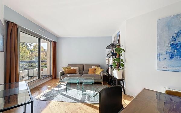 Appartement à vendre    4 pièces • 80,09 m2 Suresnes