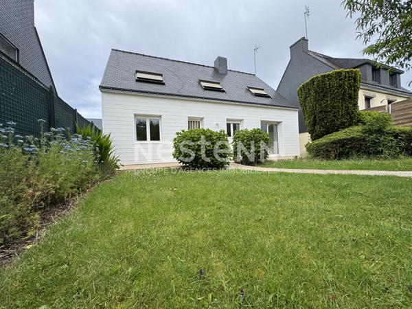 À vendre - Charmante maison proche du centre de Locminé avec 4 chambres et un garage