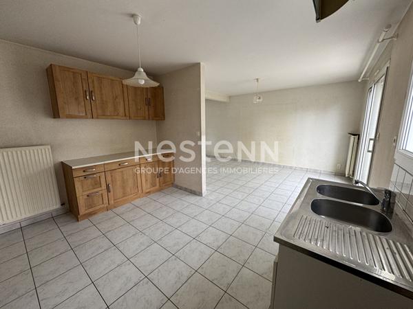 À vendre - Charmante maison proche du centre de Locminé avec 4 chambres et un garage