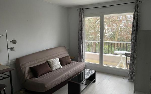 Appartement à louer    1 pièce •  Brunoy