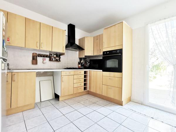 Magny-les-Hameaux (78114) Maison 7P récente (2008) de 115m² sur 522m² au calme