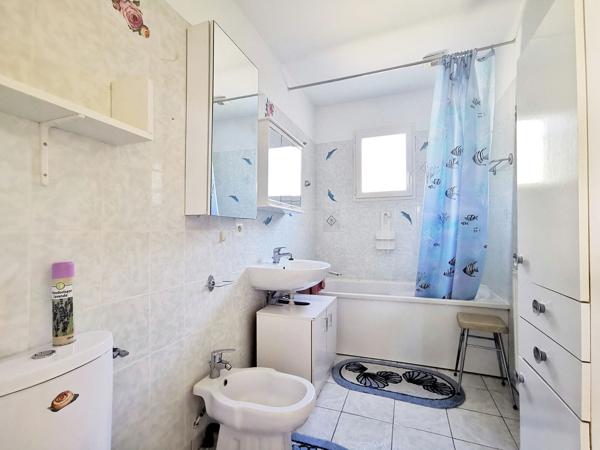 Magny-les-Hameaux (78114) Maison 7P récente (2008) de 115m² sur 522m² au calme