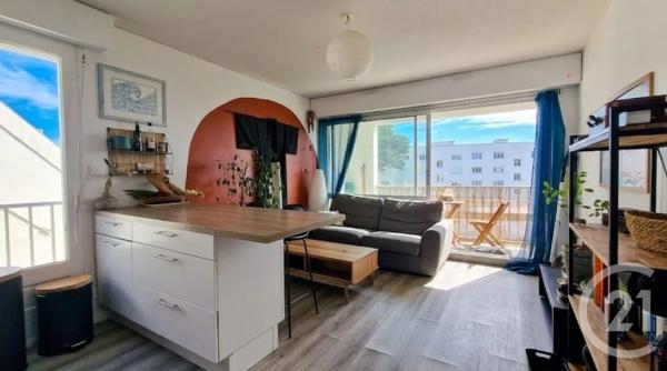 Appartement F2 à vendre  2 pièces - 31,52 m 2   QUIBERON  - 56