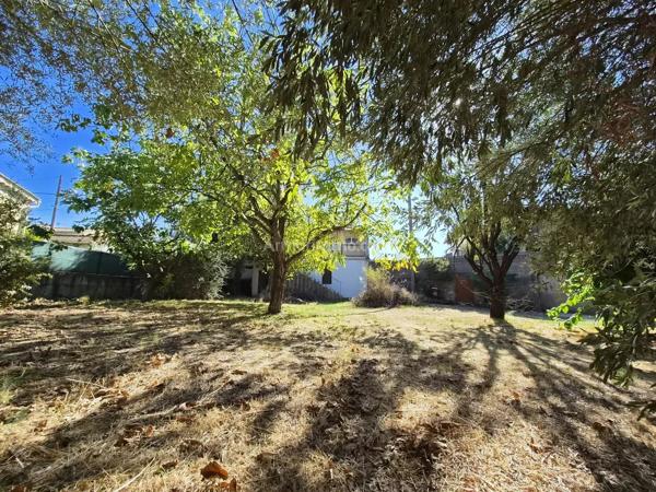 Location                                                      Appartement
                        
                     4 pièces                      77 m2                     à Draguignan