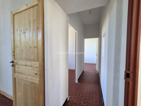 Location                                                      Appartement
                        
                     4 pièces                      77 m2                     à Draguignan