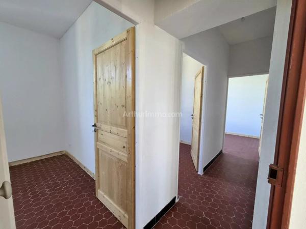 Location                                                      Appartement
                        
                     4 pièces                      77 m2                     à Draguignan