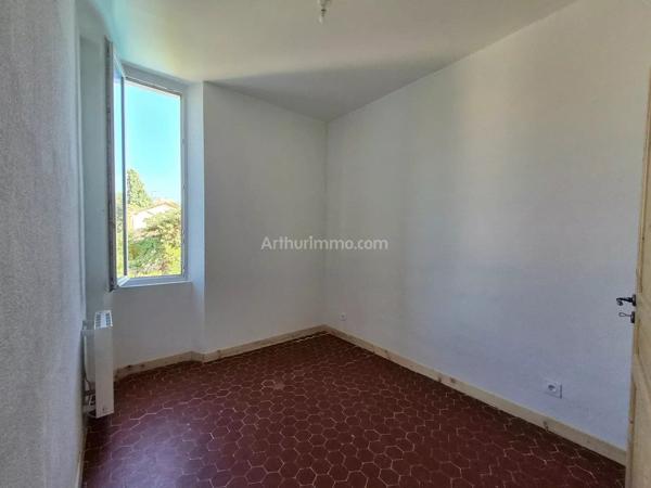 Location                                                      Appartement
                        
                     4 pièces                      77 m2                     à Draguignan