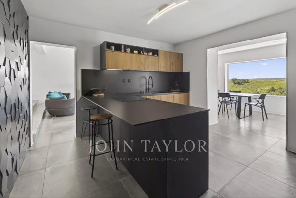 Villa contemporaine vue mer avec jacuzzi à Ensuès-la-Redonne