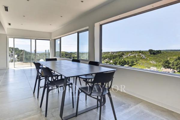 Villa contemporaine vue mer avec jacuzzi à Ensuès-la-Redonne