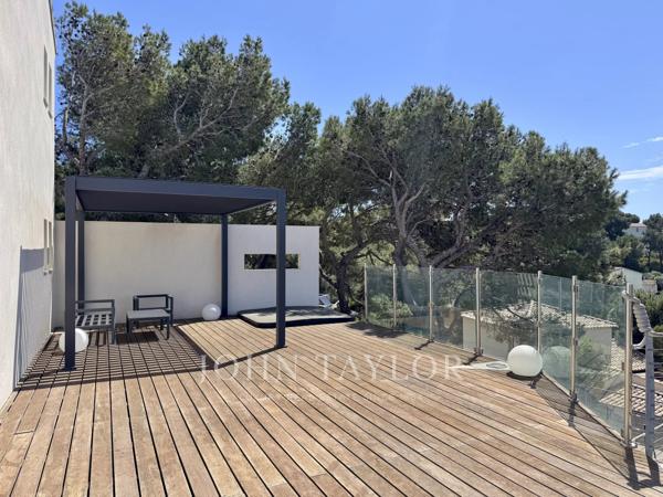 Villa contemporaine vue mer avec jacuzzi à Ensuès-la-Redonne