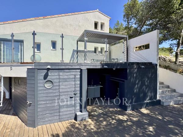 Villa contemporaine vue mer avec jacuzzi à Ensuès-la-Redonne