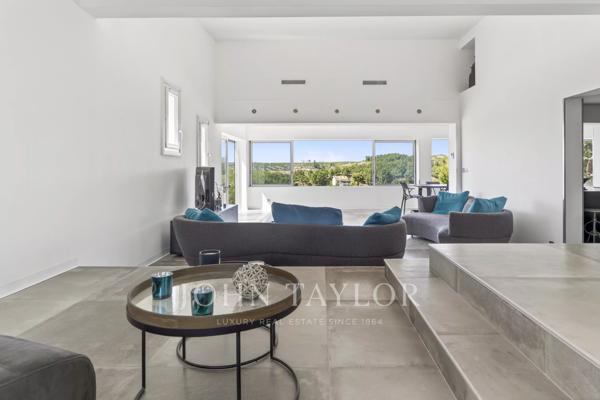 Villa contemporaine vue mer avec jacuzzi à Ensuès-la-Redonne
