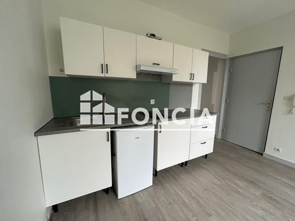 Location Appartement 2 pièces 28.28 m² - 27 RUE DUMONT D'URVILLE Brest 29200