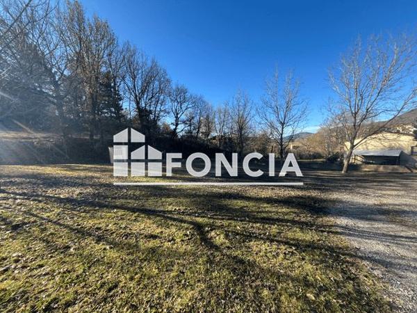 À vendre Terrain 960 m² - Le Brusquet 04420