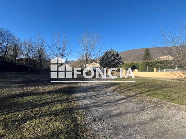À vendre Terrain 960 m² - Le Brusquet 04420