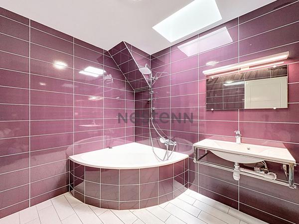 Maison contemporaine de 5 chambres avec terrain d'environ 1000m² à 25 min au Sud de Tours