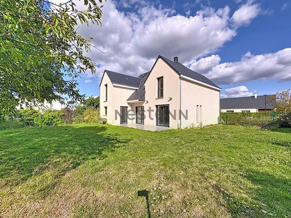 Maison contemporaine de 5 chambres avec terrain d'environ 1000m² à 25 min au Sud de Tours