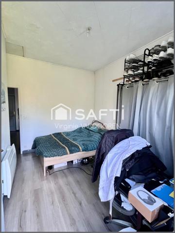 Appartement face aux remparts avec toit terrasse
