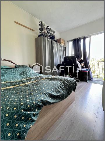 Appartement face aux remparts avec toit terrasse