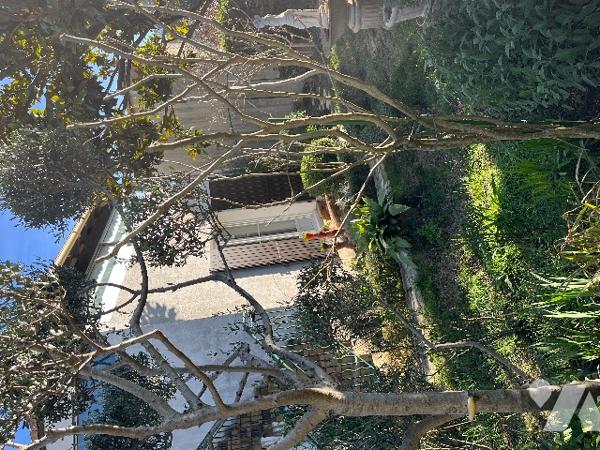 Maison d'environ 131 m² - Viager occupé.